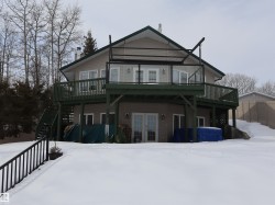 66-5516 TwpRd 593A LightningBay Rural Barrhead County, AB T7N 1N3