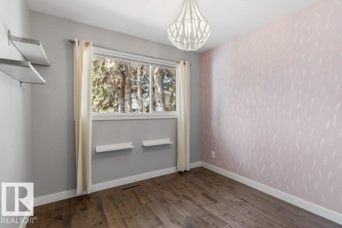 5 Gresham Boulevard, St. Albert, AB - Indoor Photo Showing Other Room