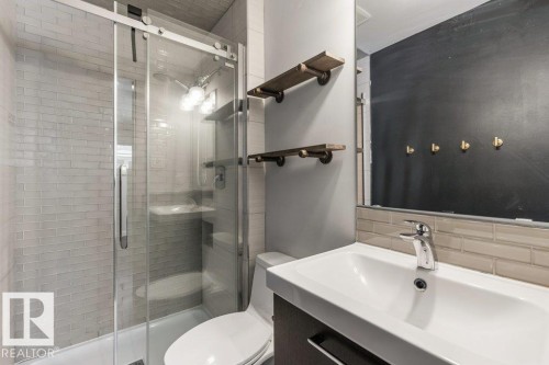 5 Gresham Boulevard, St. Albert, AB - Indoor Photo Showing Bathroom