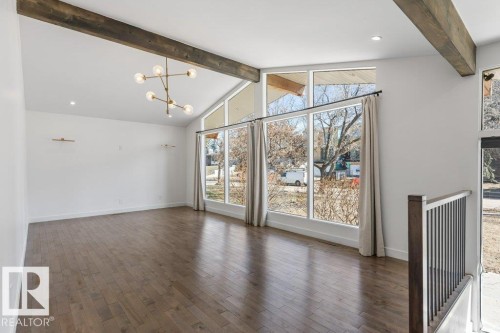 5 Gresham Boulevard, St. Albert, AB - Indoor Photo Showing Other Room