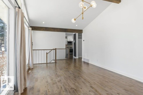 5 Gresham Boulevard, St. Albert, AB - Indoor Photo Showing Other Room