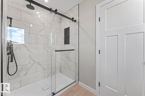 317 Fundy Way, Cold Lake, AB - Indoor Photo Showing Bathroom