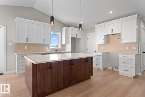 317 Fundy Way, Cold Lake, AB - Indoor Photo Showing Kitchen With Upgraded Kitchen