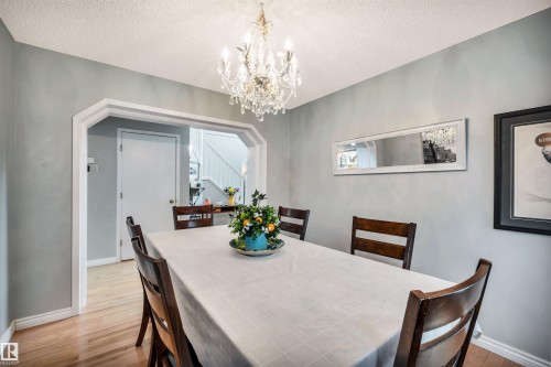 37 Deane Crescent, St. Albert, AB - Indoor Photo Showing Dining Room