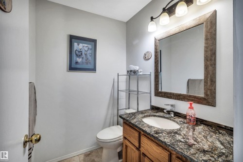 37 Deane Crescent, St. Albert, AB - Indoor Photo Showing Bathroom