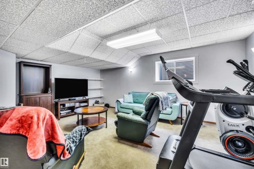 37 Deane Crescent, St. Albert, AB - Indoor