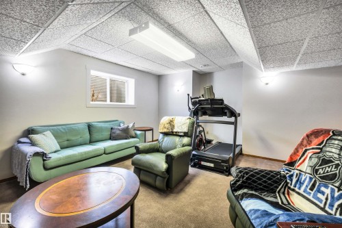 37 Deane Crescent, St. Albert, AB - Indoor
