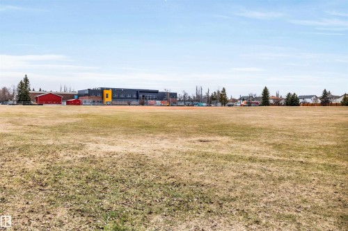 37 Deane Crescent, St. Albert, AB - Outdoor With View