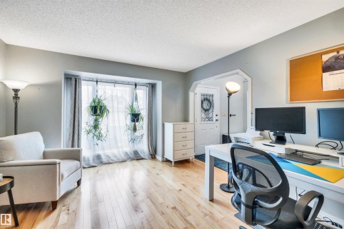 37 Deane Crescent, St. Albert, AB - Indoor Photo Showing Office