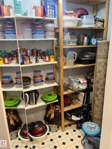 302 17467 98A Avenue, Edmonton, AB - Indoor With Storage