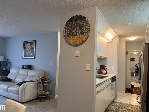 302 17467 98A Avenue, Edmonton, AB - Indoor