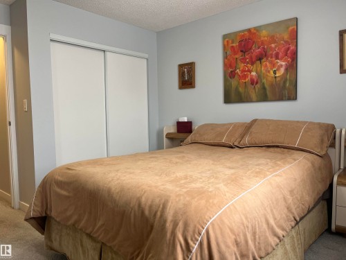 302 17467 98A Avenue, Edmonton, AB - Indoor Photo Showing Bedroom