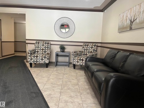 302 17467 98A Avenue, Edmonton, AB - Indoor Photo Showing Other Room