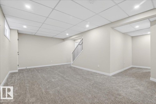257 Knottwood Road N, Edmonton, AB - Indoor