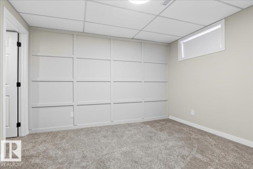 257 Knottwood Road N, Edmonton, AB - Indoor Photo Showing Other Room