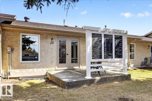 257 Knottwood Road N, Edmonton, AB - Outdoor