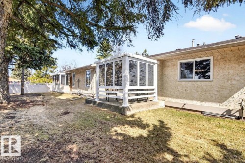 257 Knottwood Road N, Edmonton, AB - Outdoor