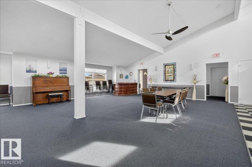 257 Knottwood Road N, Edmonton, AB - Indoor