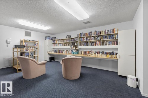 257 Knottwood Road N, Edmonton, AB - Indoor Photo Showing Other Room