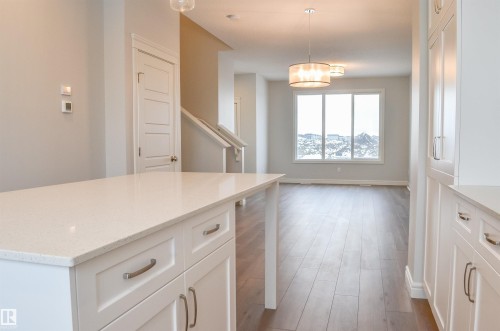 18832 28 Avenue, Edmonton, AB - Indoor