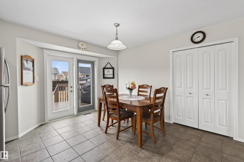 2547 Lockhart Way, Cold Lake, AB - Indoor Photo Showing Dining Room