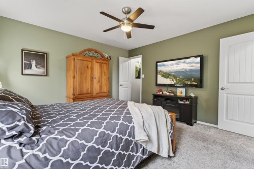 2547 Lockhart Way, Cold Lake, AB - Indoor Photo Showing Bedroom