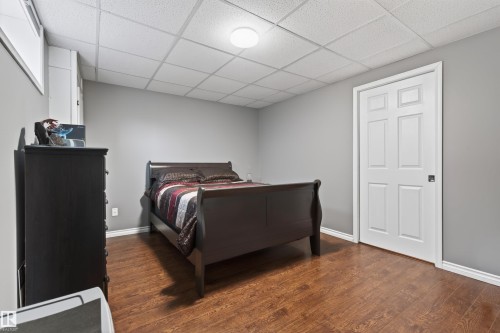2547 Lockhart Way, Cold Lake, AB - Indoor Photo Showing Bedroom