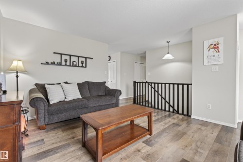 2547 Lockhart Way, Cold Lake, AB - Indoor Photo Showing Living Room