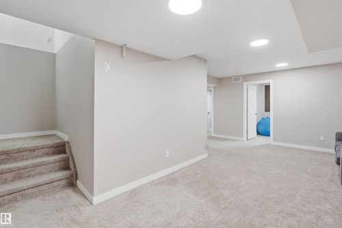 2310 68 Street, Edmonton, AB - Indoor Photo Showing Bathroom