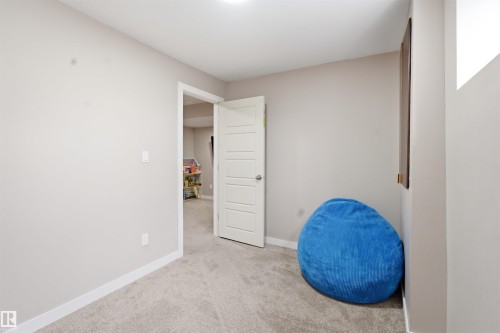 2310 68 Street, Edmonton, AB - Indoor