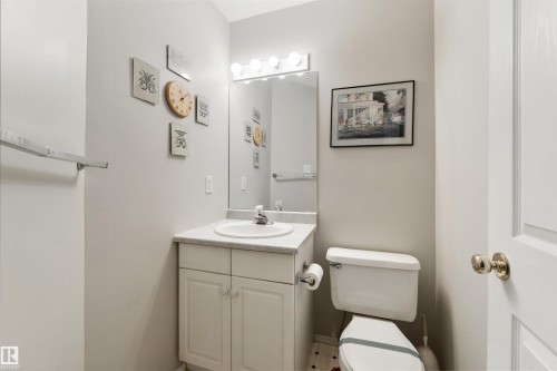 123 1670 Jamha Road, Edmonton, AB - Indoor Photo Showing Bathroom