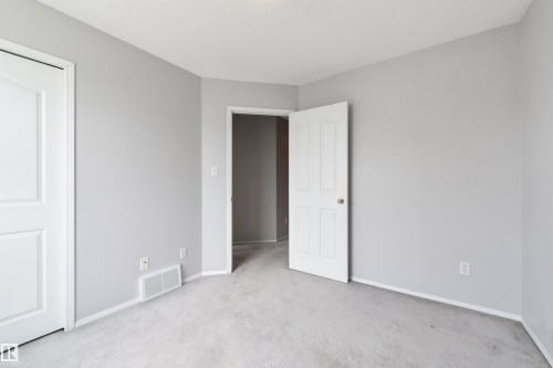123 1670 Jamha Road, Edmonton, AB - Indoor Photo Showing Other Room
