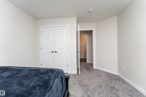 2120 Muckleplum Crescent, Edmonton, AB - Indoor