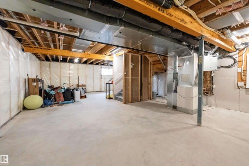 2120 Muckleplum Crescent, Edmonton, AB - Indoor Photo Showing Basement