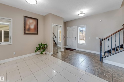 5156 2 Avenue, Edmonton, AB - Indoor Photo Showing Other Room