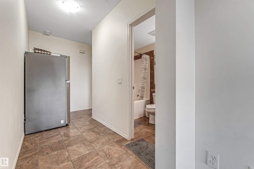 5156 2 Avenue, Edmonton, AB - Indoor