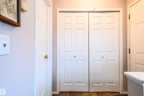 5428 202 Street, Edmonton, AB - Indoor Photo Showing Other Room