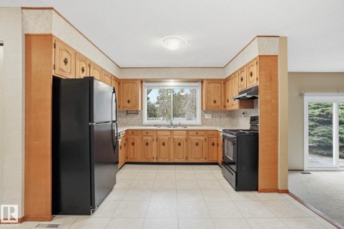14848 64 Avenue, Edmonton, AB - Indoor Photo Showing Kitchen