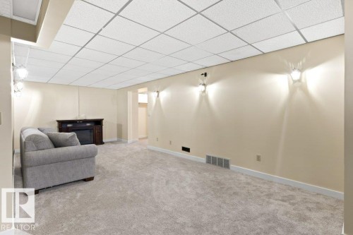 33 Fenwick Crescent, St. Albert, AB - Indoor