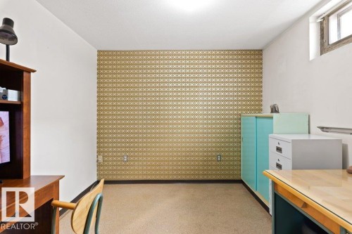 33 Fenwick Crescent, St. Albert, AB - Indoor Photo Showing Other Room