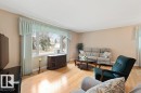 33 Fenwick Crescent, St. Albert, AB  - Indoor Photo Showing Living Room 