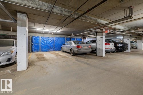 113 5510 Schonsee Drive, Edmonton, AB - Indoor Photo Showing Garage