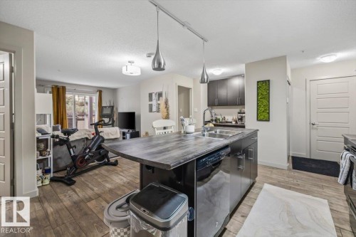 113 5510 Schonsee Drive, Edmonton, AB - Indoor Photo Showing Other Room