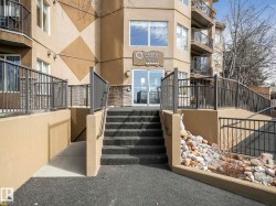 415 530 HOOKE Road  Edmonton, AB T5A 5J5