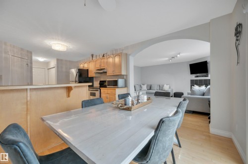 183 Castle Drive, Edmonton, AB - Indoor