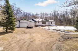 4609 47 Street  Bruderheim, AB T0B 0S0