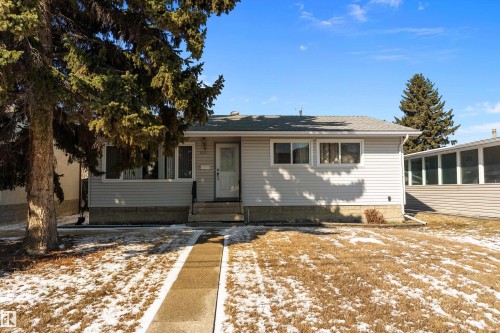 13416 101 ST NW Street NW  Edmonton, AB T5E 4G4