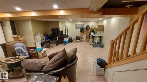 16305 109A Avenue, Edmonton, AB - Indoor