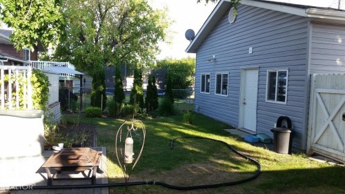 16305 109A Avenue, Edmonton, AB - Outdoor With Exterior