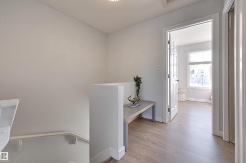 21 6032 38 Avenue, Edmonton, AB - Indoor Photo Showing Other Room